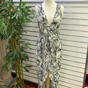 Astr White and Black Sleeveless Dress